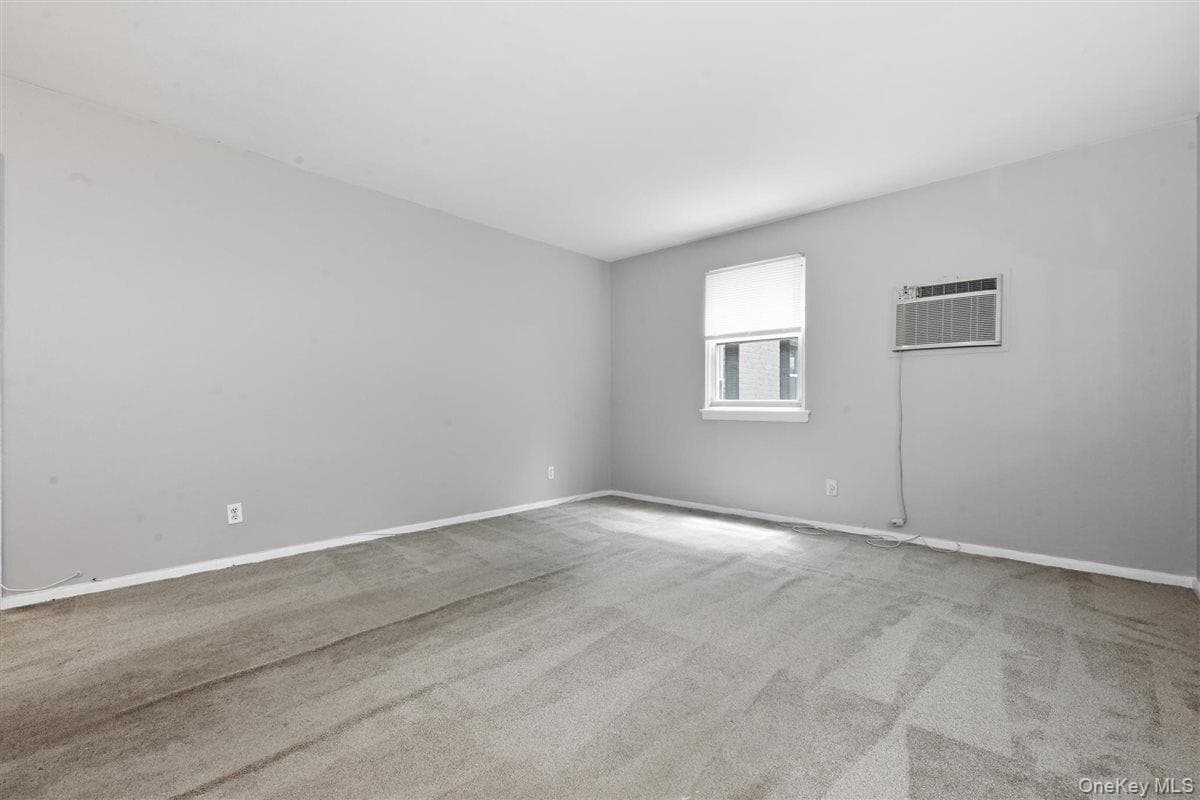 82-75 Langdale Street Unit: 103A thumbnail 9