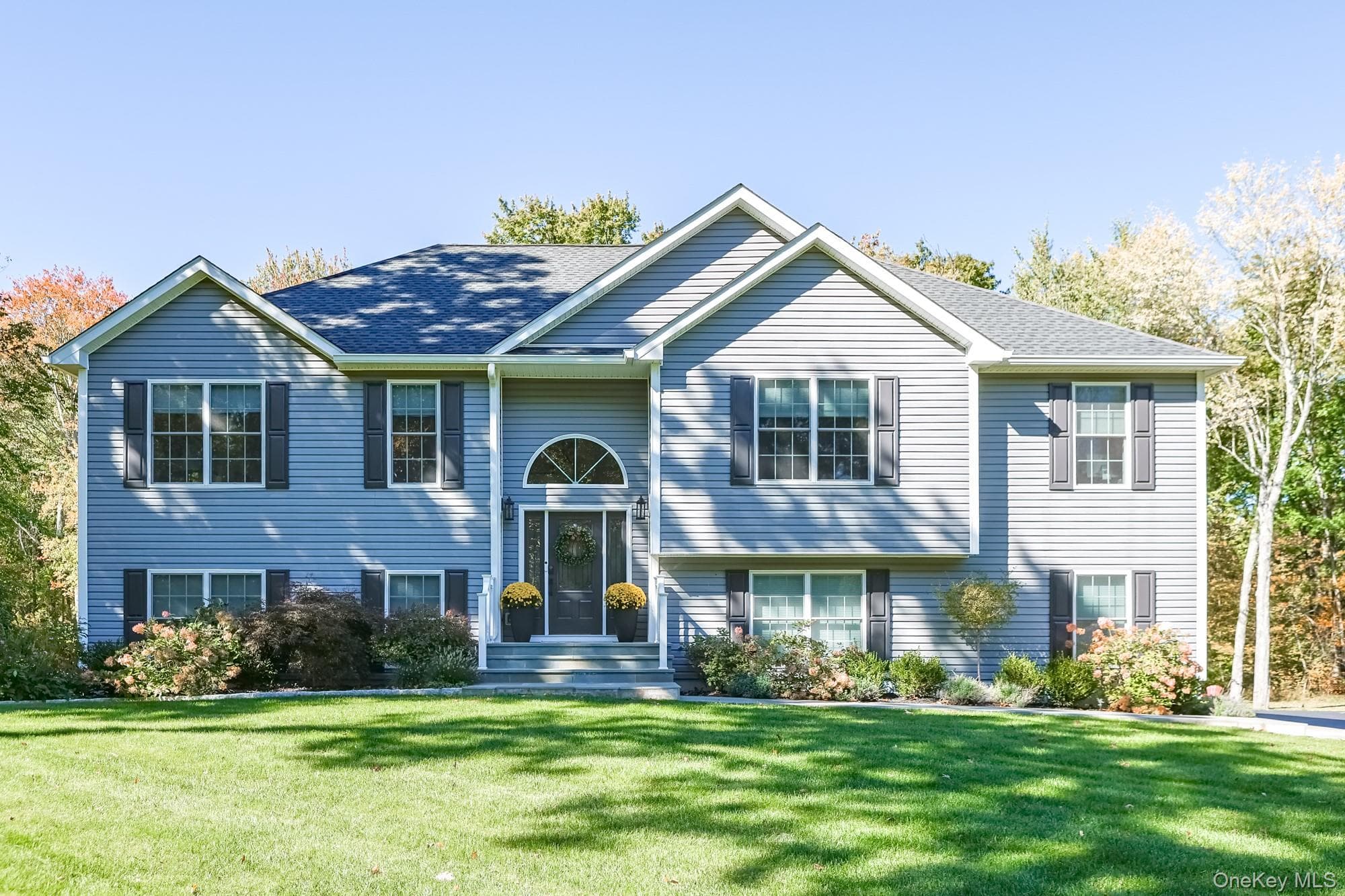 327 Commons Road thumbnail 2