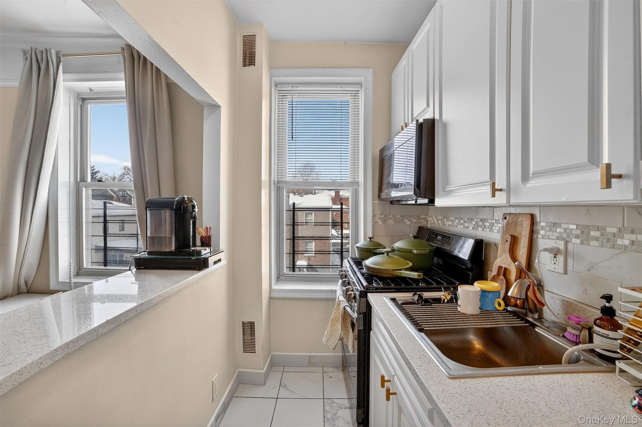 219 Bronx River Road Unit: 4N thumbnail 6