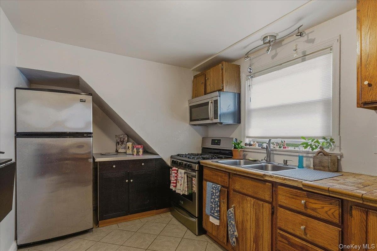 114 Greenvale Avenue thumbnail 20