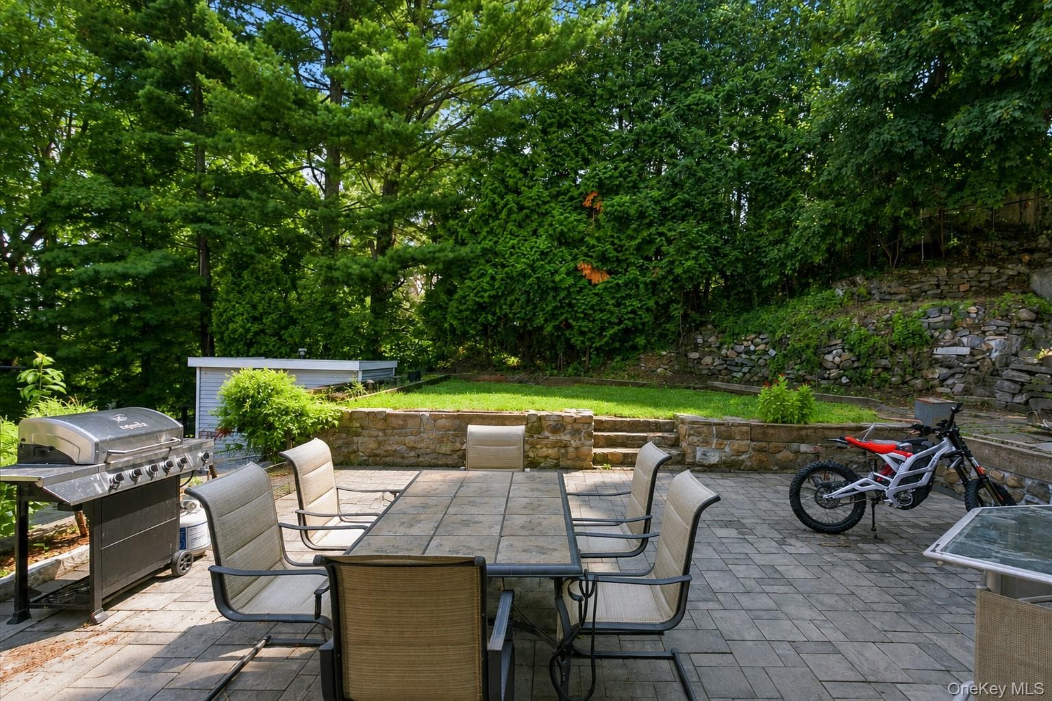 114 Greenvale Avenue thumbnail 30