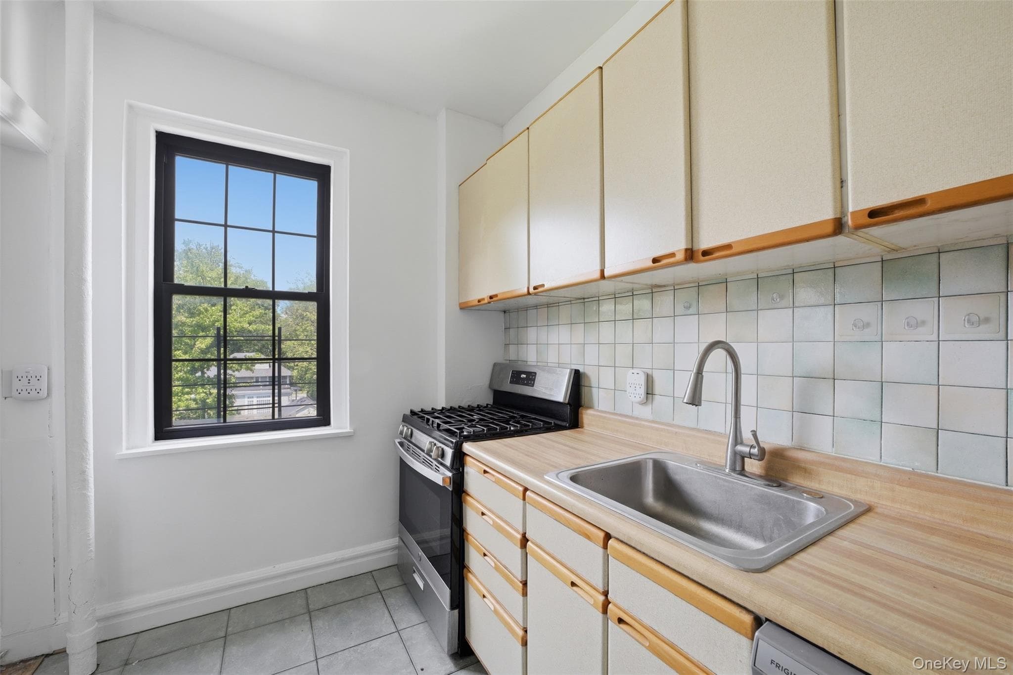 620 Pelhamdale Avenue Unit: 31 thumbnail 7