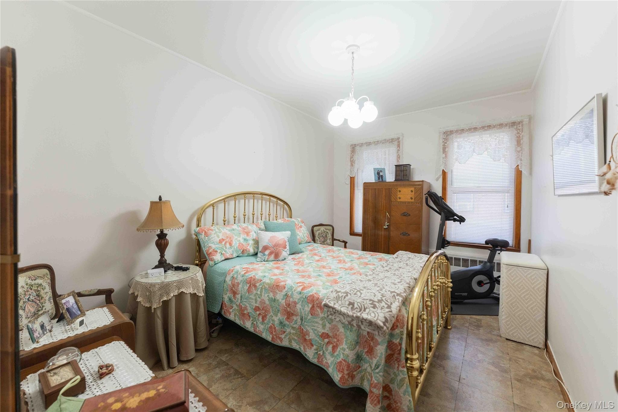 765 E 9th Street thumbnail 14