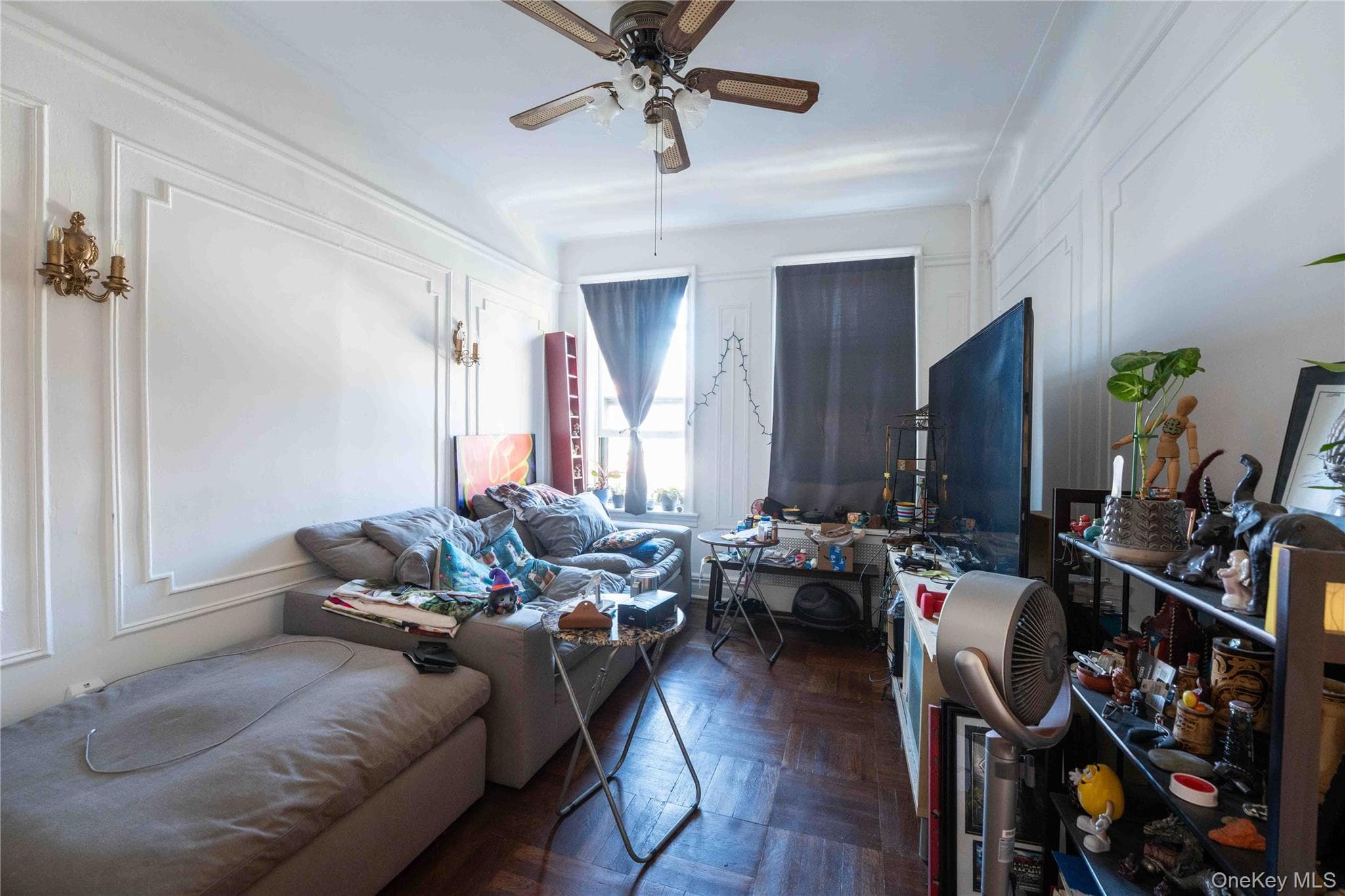 765 E 9th Street thumbnail 41