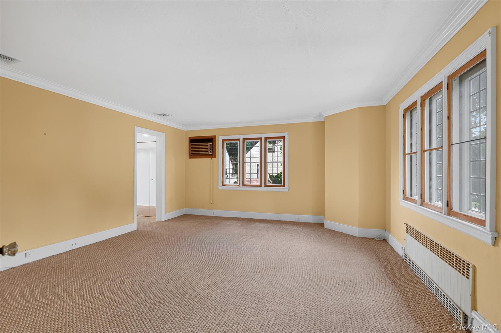 297 E Devonia Avenue thumbnail 23