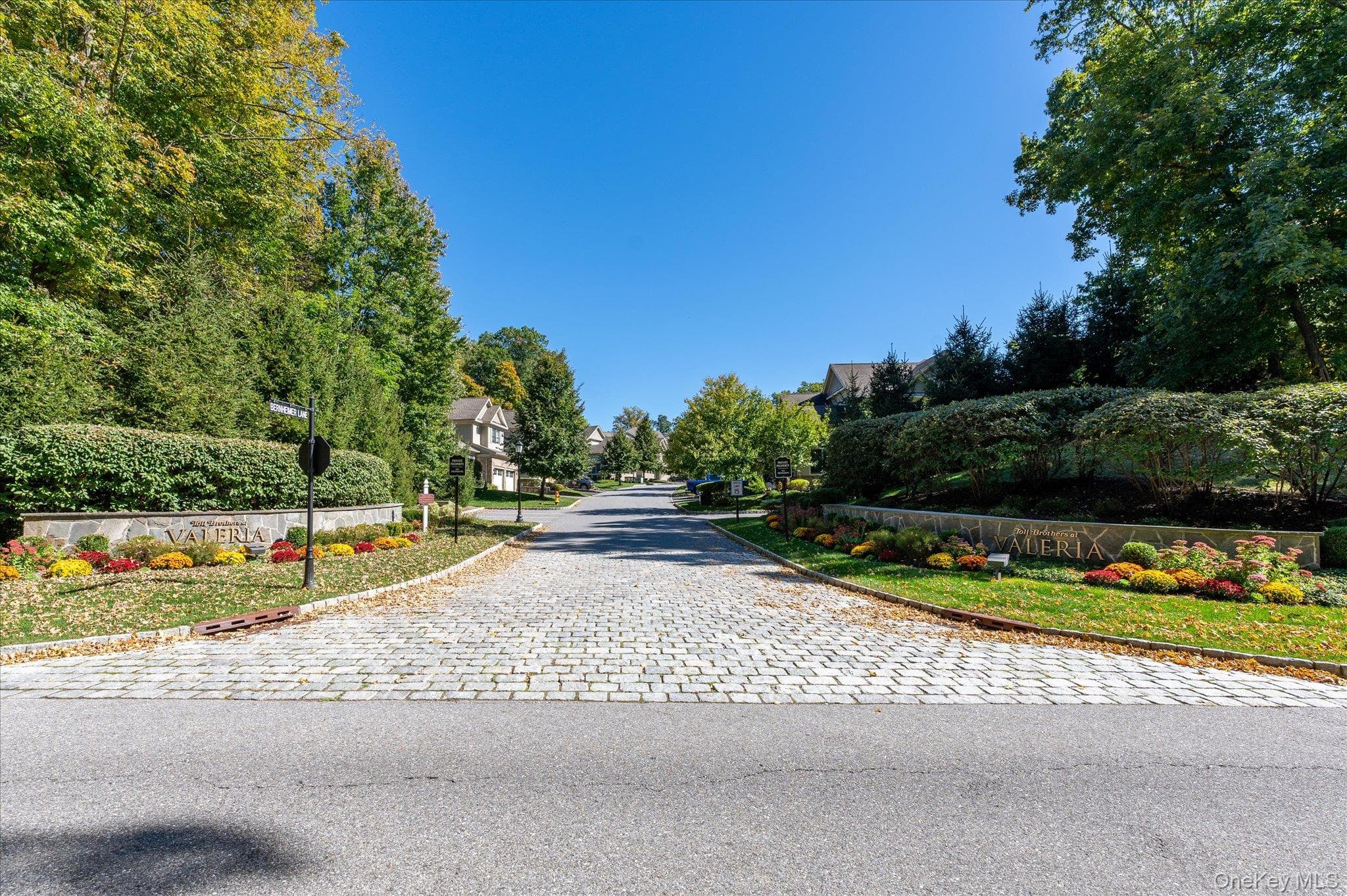 13 Bernheimer Lane thumbnail 35