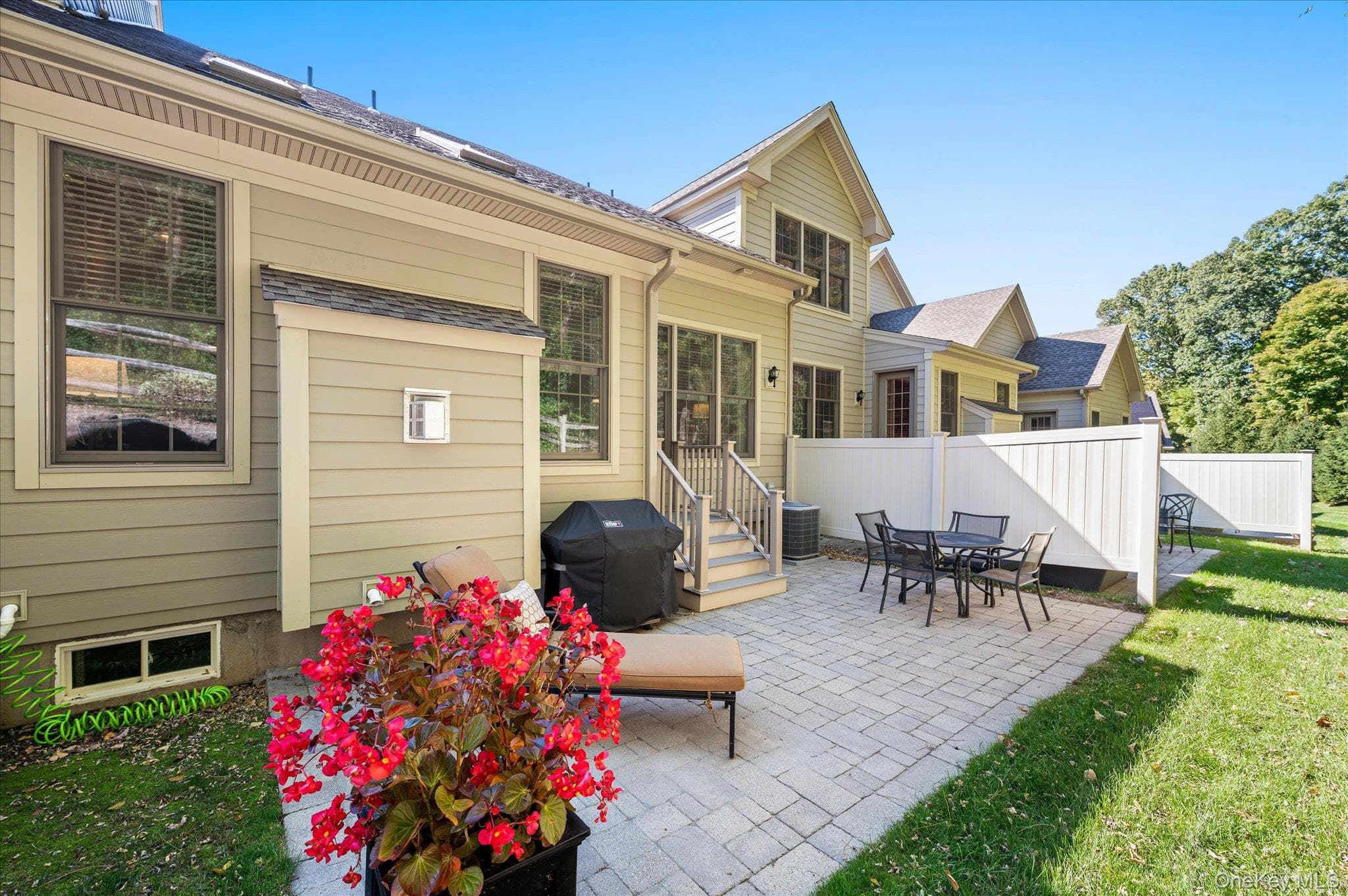 13 Bernheimer Lane thumbnail 29