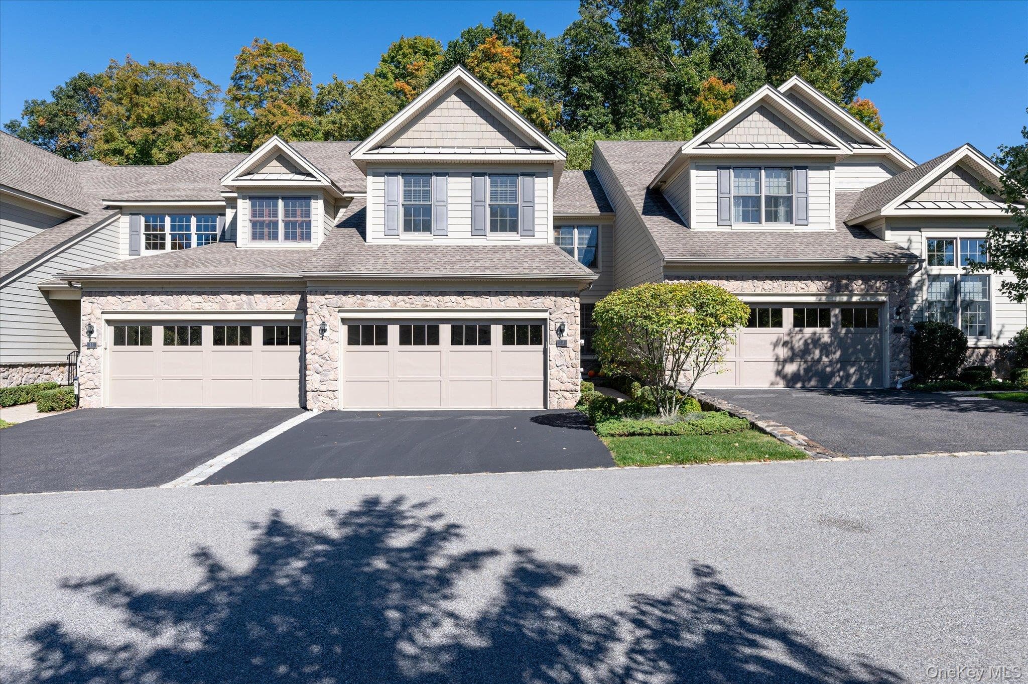 13 Bernheimer Lane thumbnail 34