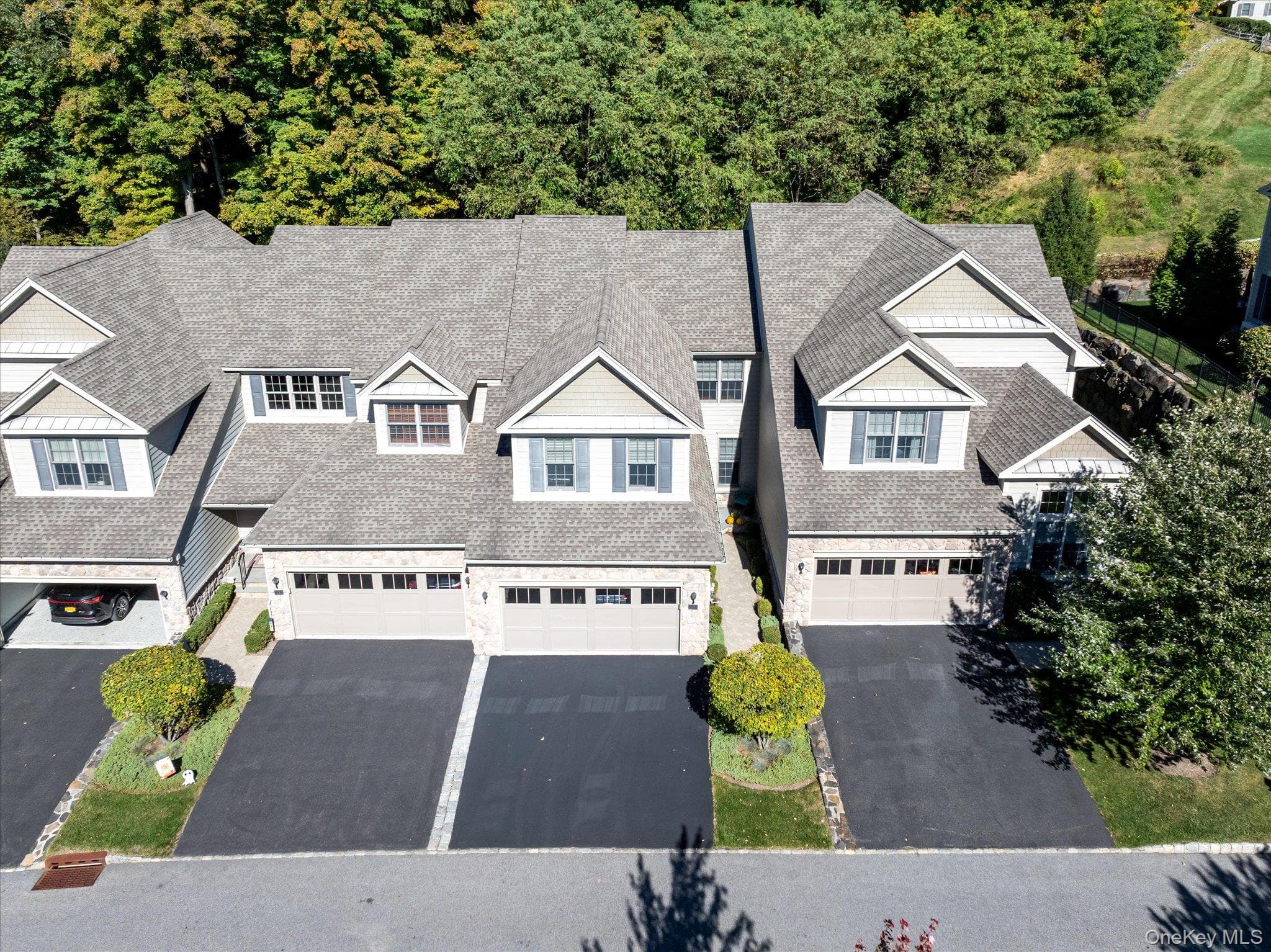 13 Bernheimer Lane thumbnail 33
