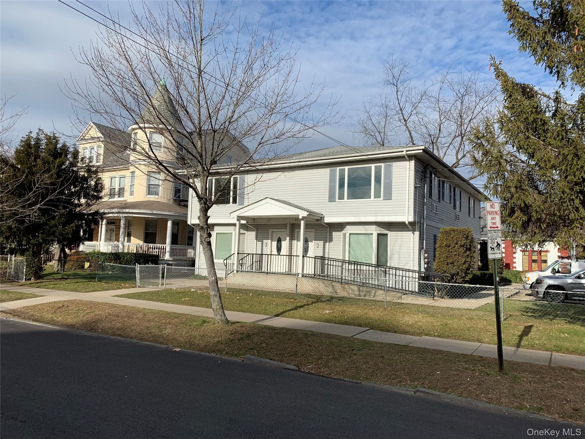 87 Sickles Avenue photo 1