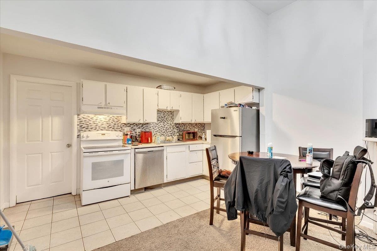 137 Lancaster Street thumbnail 9