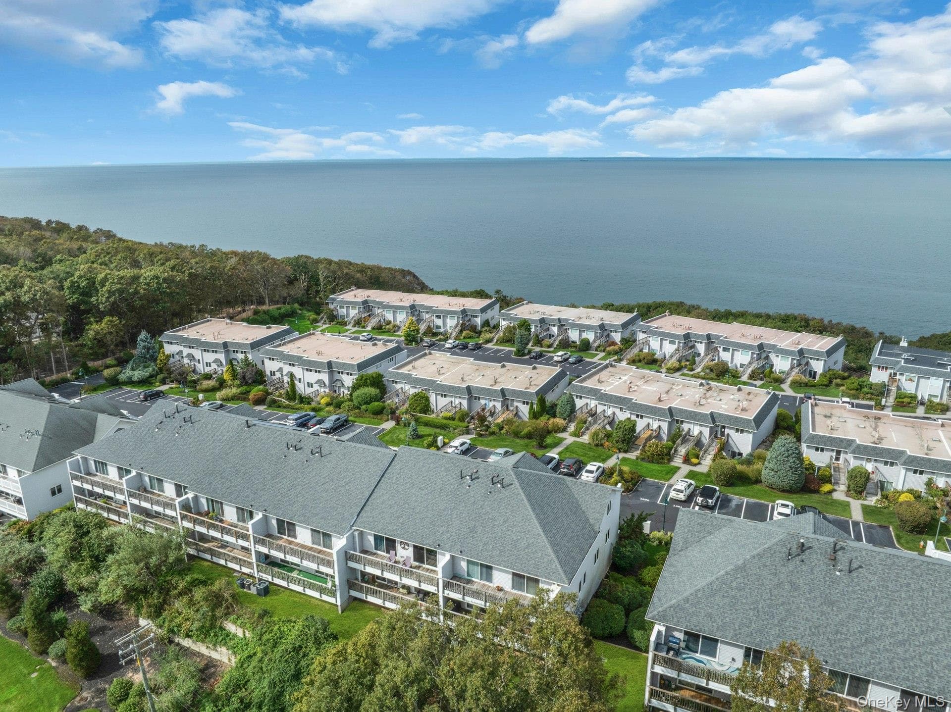 3103 Bluffs Drive thumbnail 21