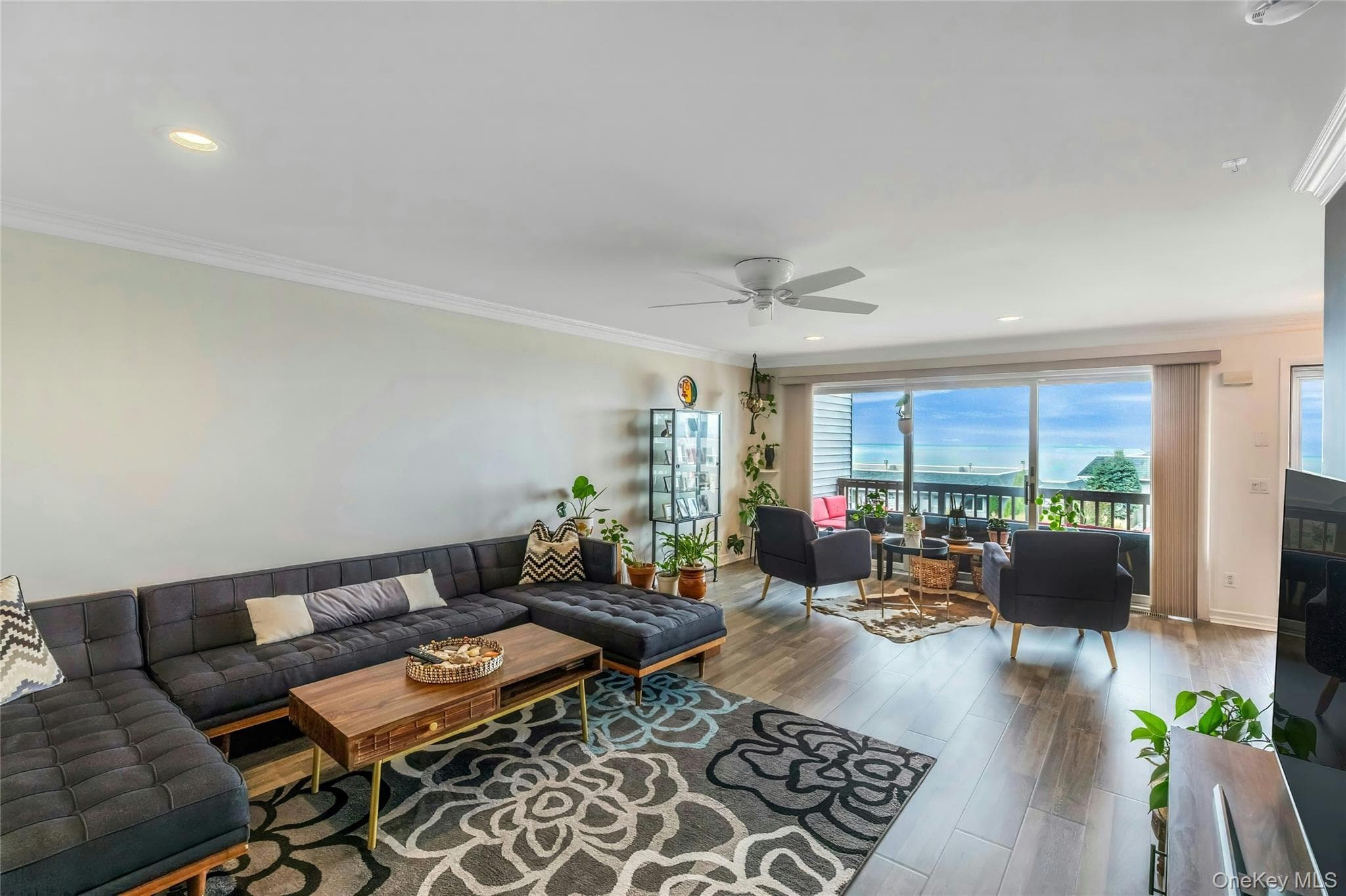 3103 Bluffs Drive thumbnail 13