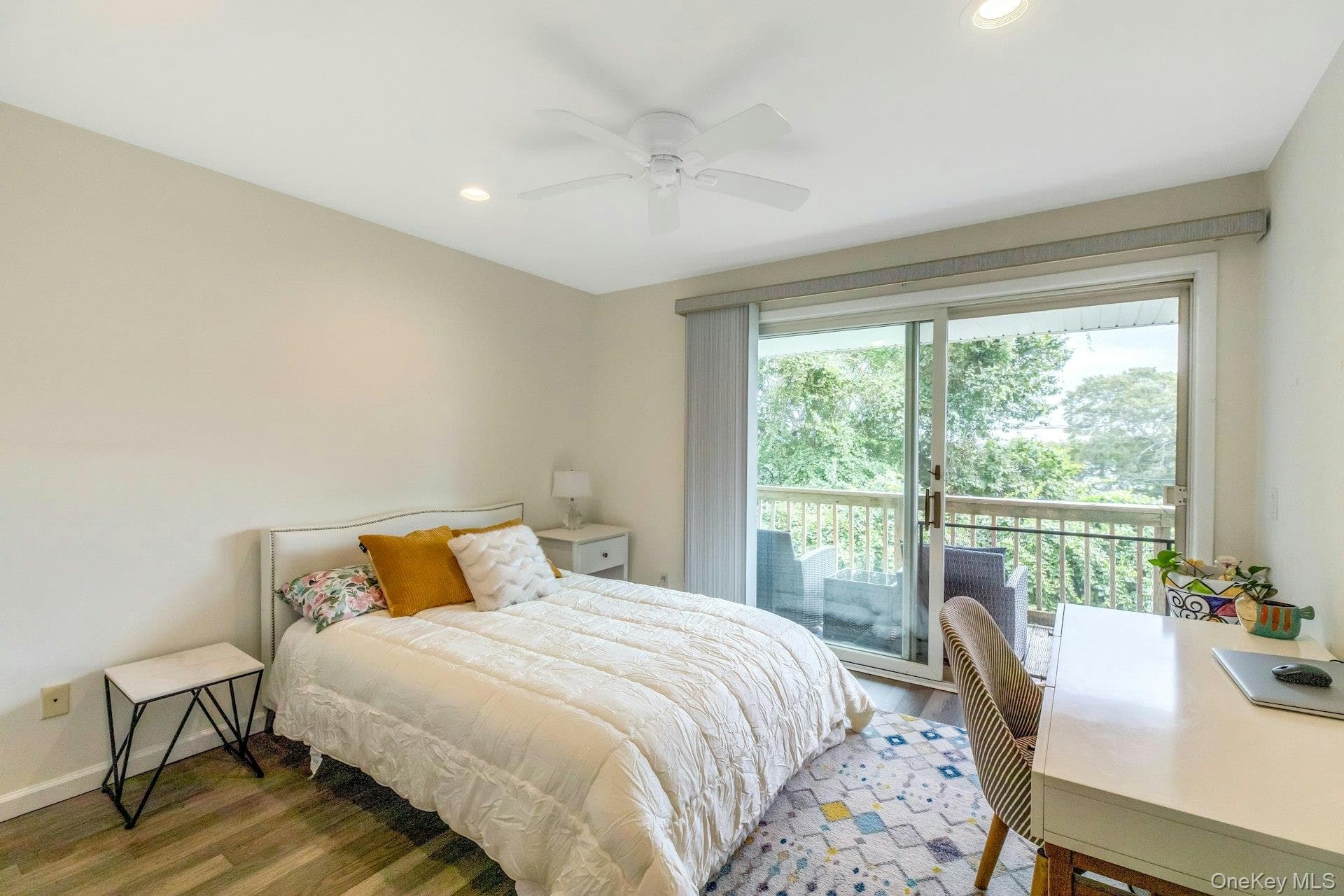 3103 Bluffs Drive thumbnail 16
