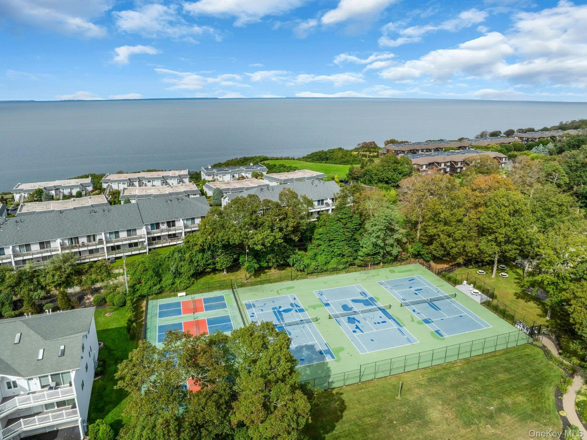 3103 Bluffs Drive thumbnail 24