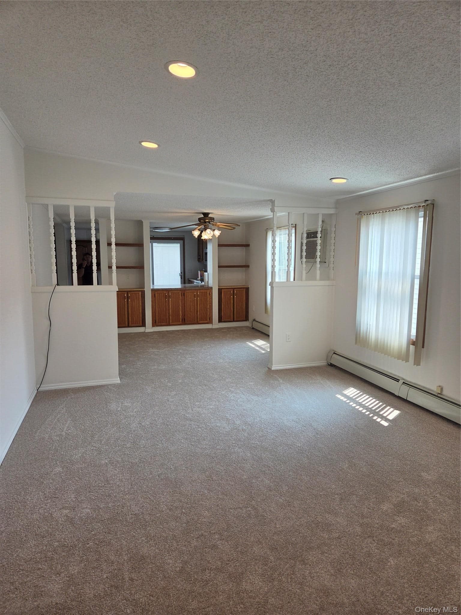 162 Village Circle thumbnail 2