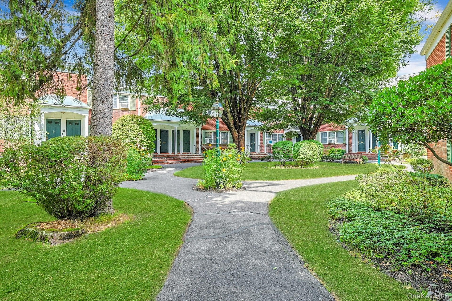 590 Bedford Road Unit: 1A thumbnail 5