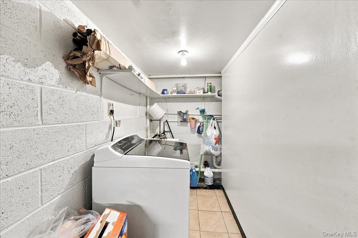 1405 E 233rd Street thumbnail 22