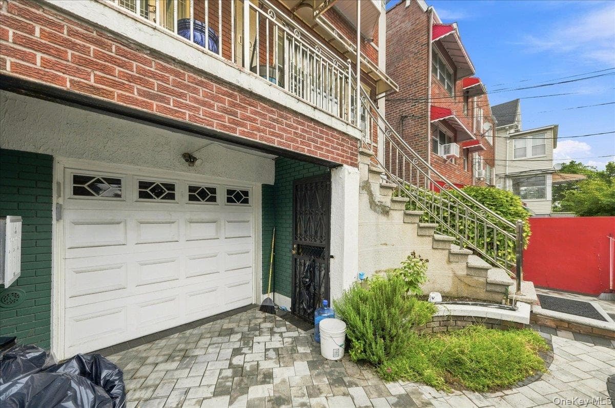 1405 E 233rd Street thumbnail 29