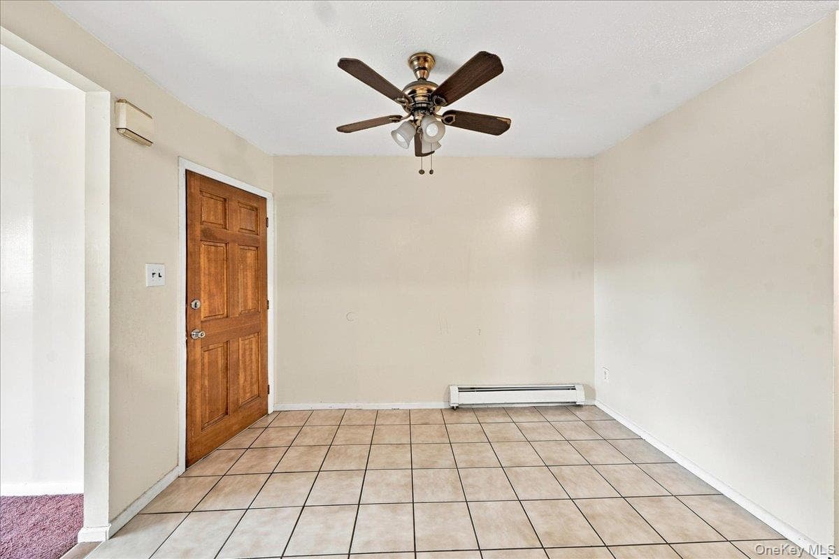 1405 E 233rd Street thumbnail 9