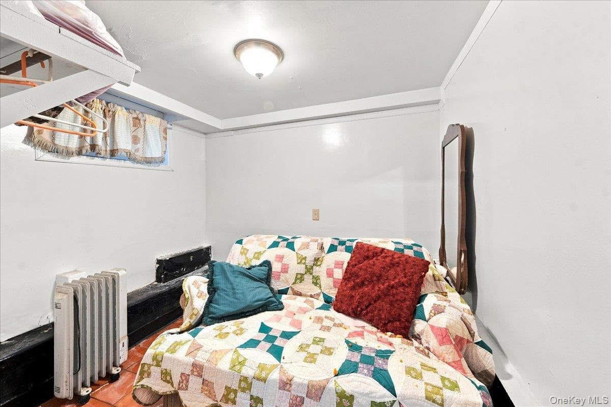 1405 E 233rd Street thumbnail 24