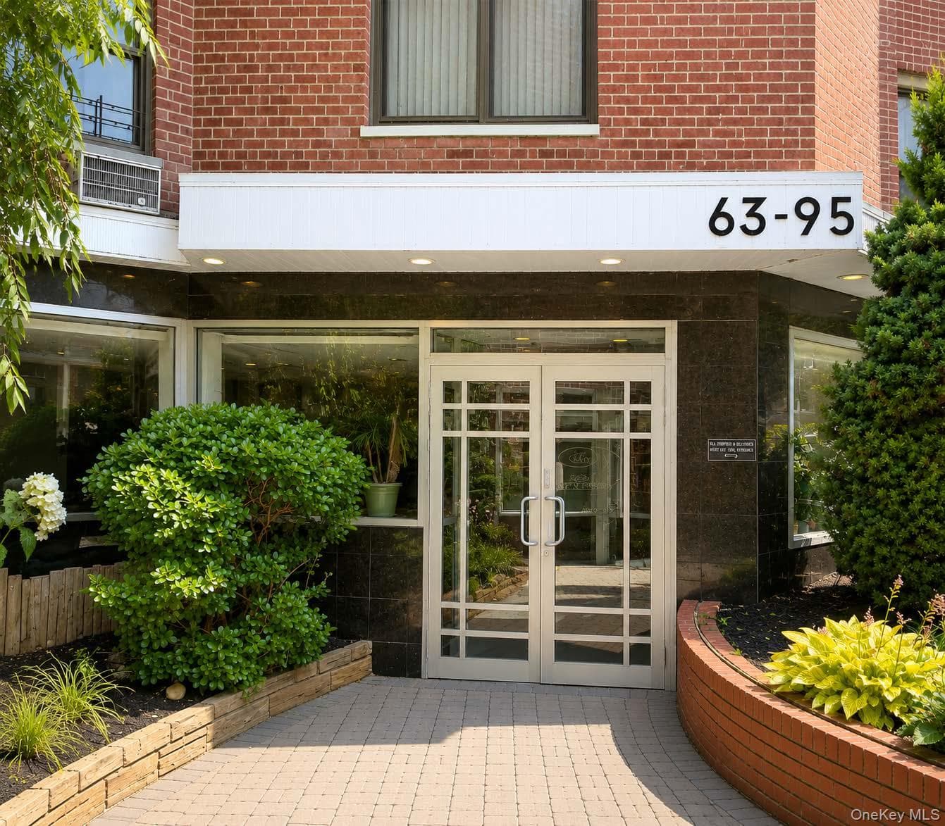 63-95 Austin Street Unit: 2L thumbnail 2