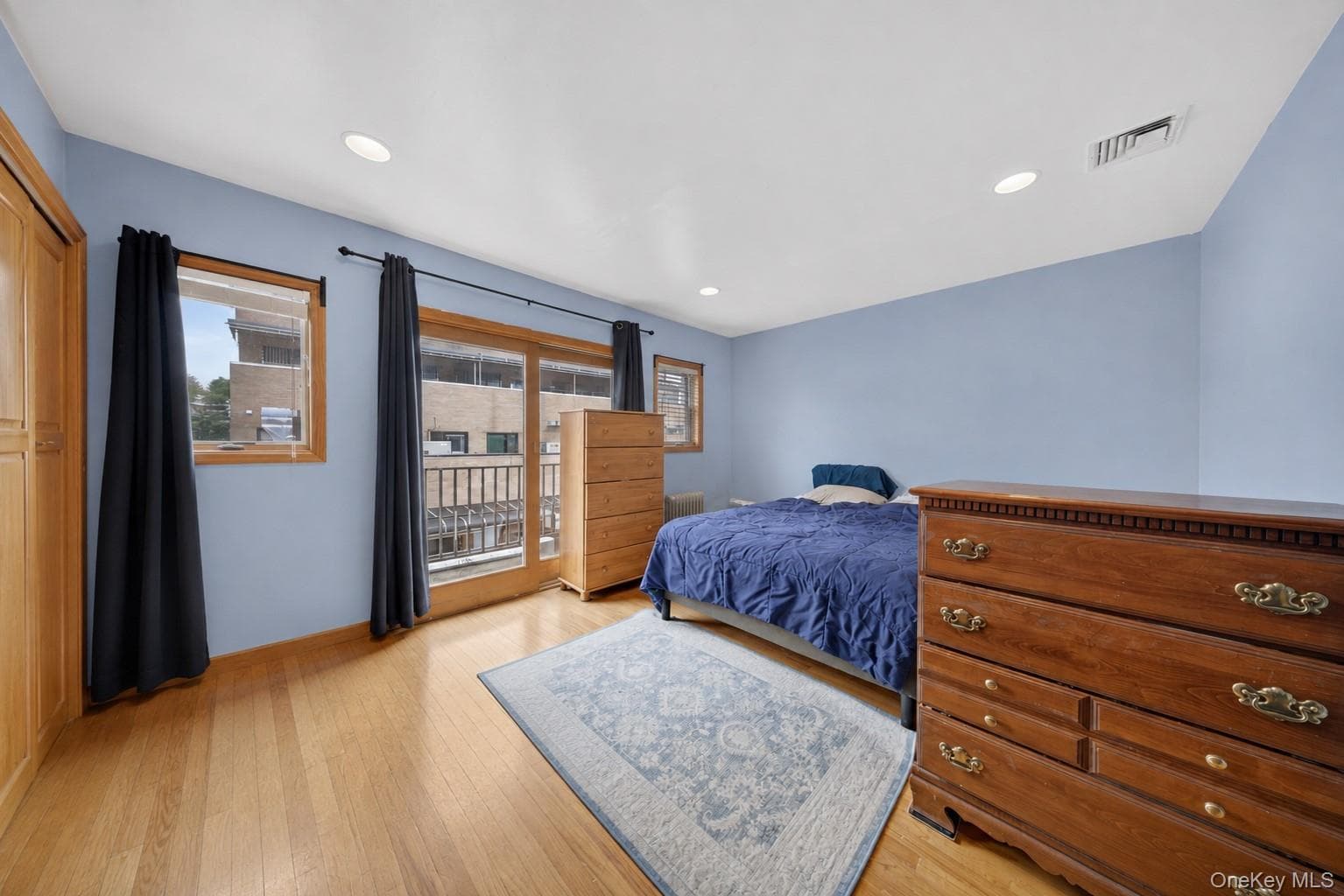 4215 161st Street thumbnail 23