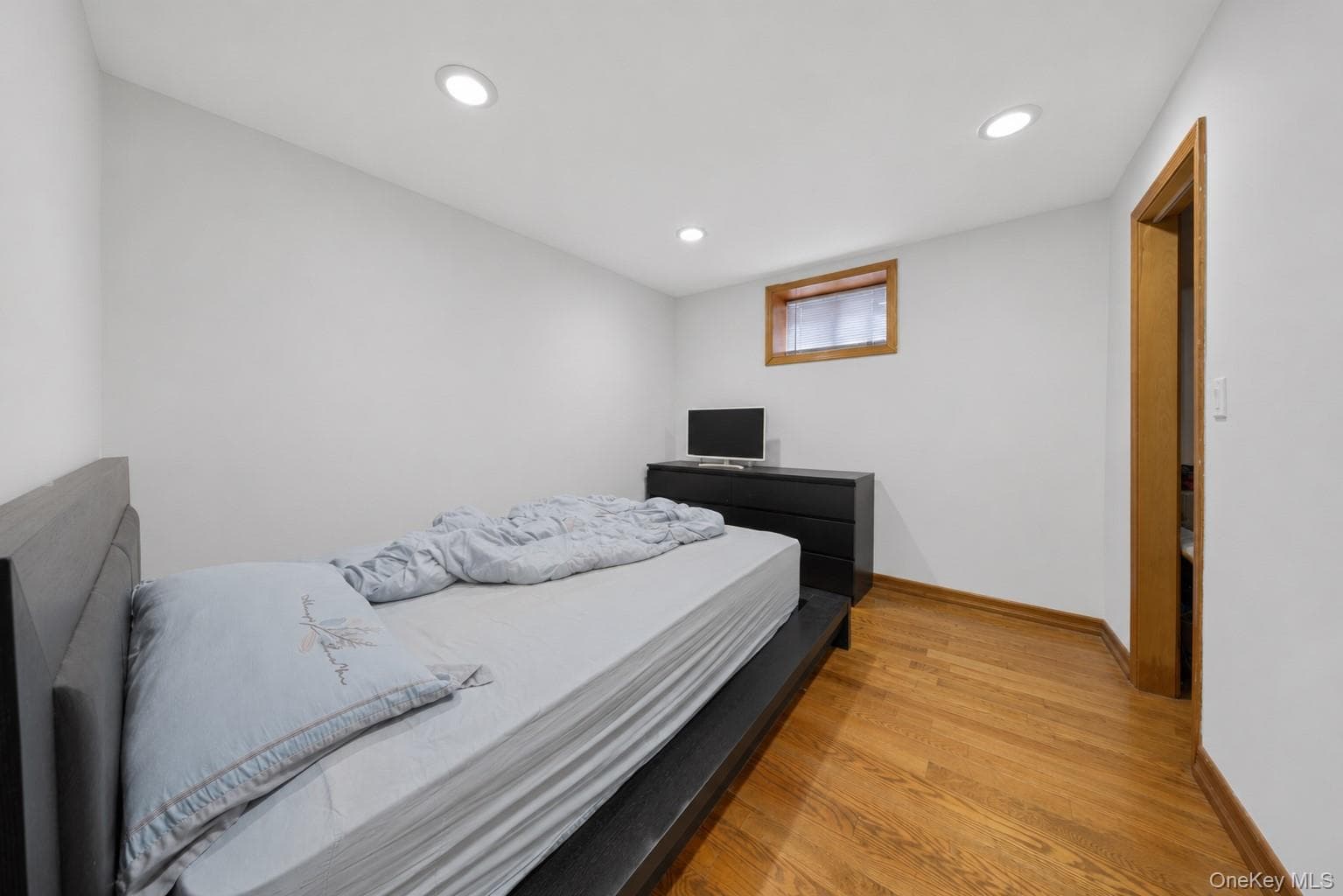 4215 161st Street thumbnail 30