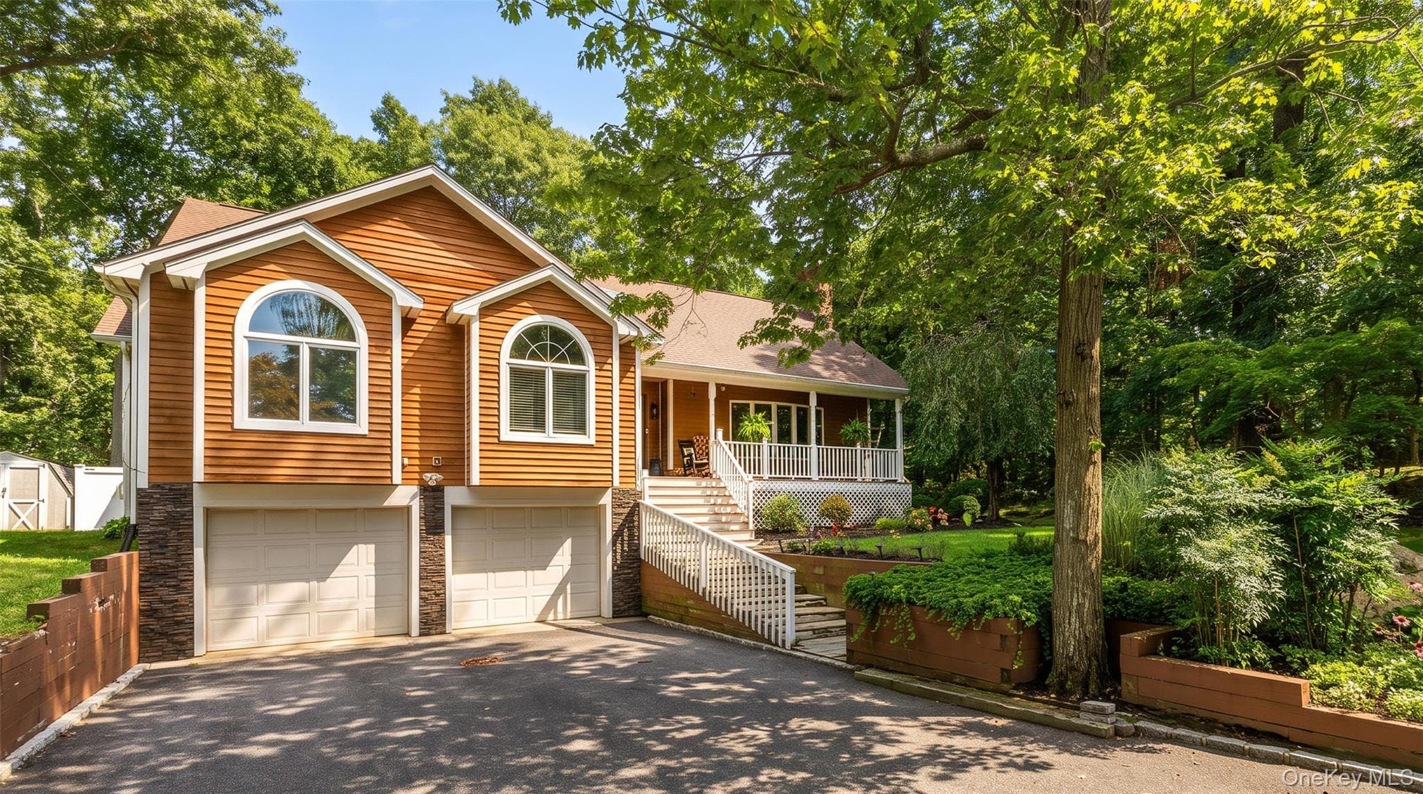70 Beach Road photo 1
