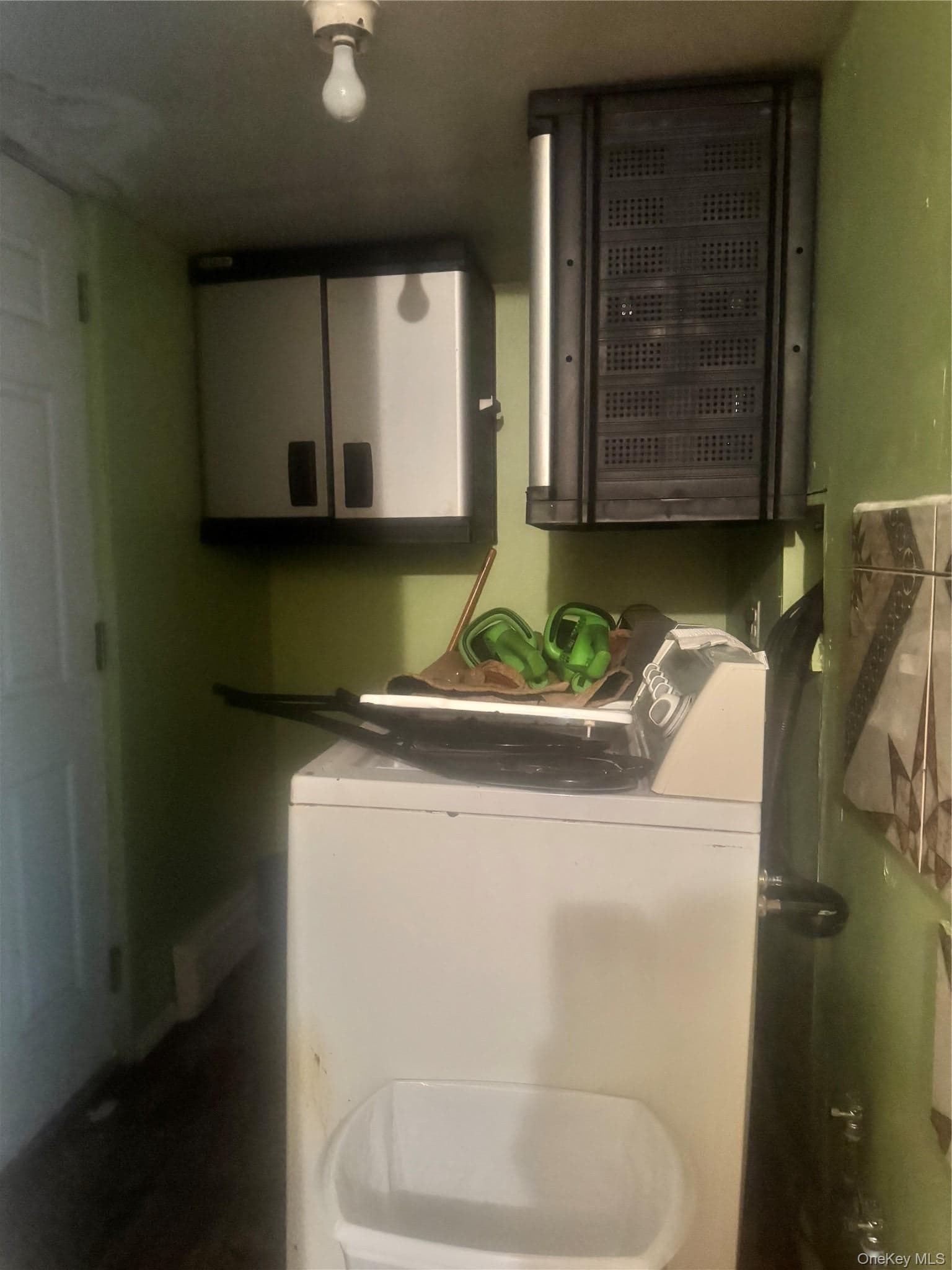 670 E 98th Street thumbnail 5