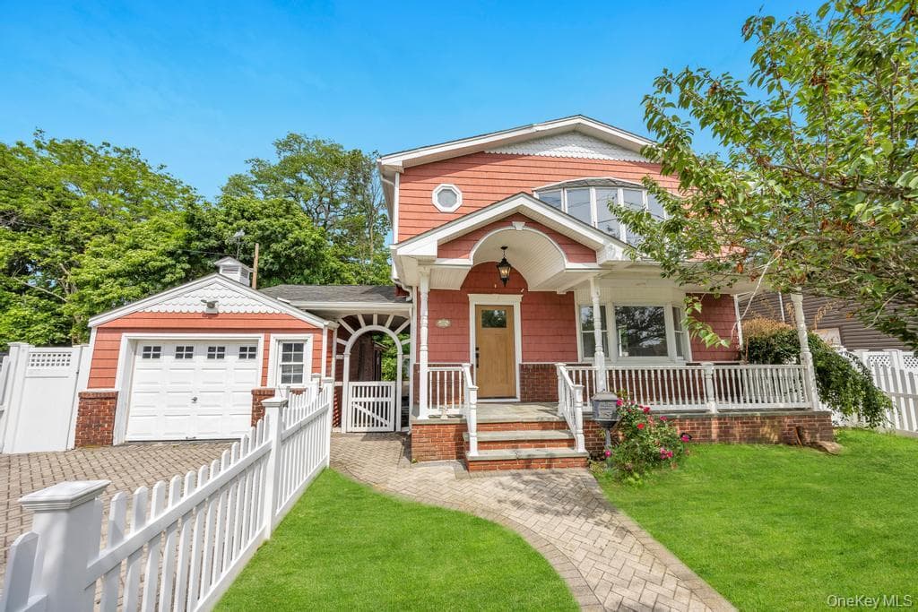 2331 Neptune Avenue thumbnail 3