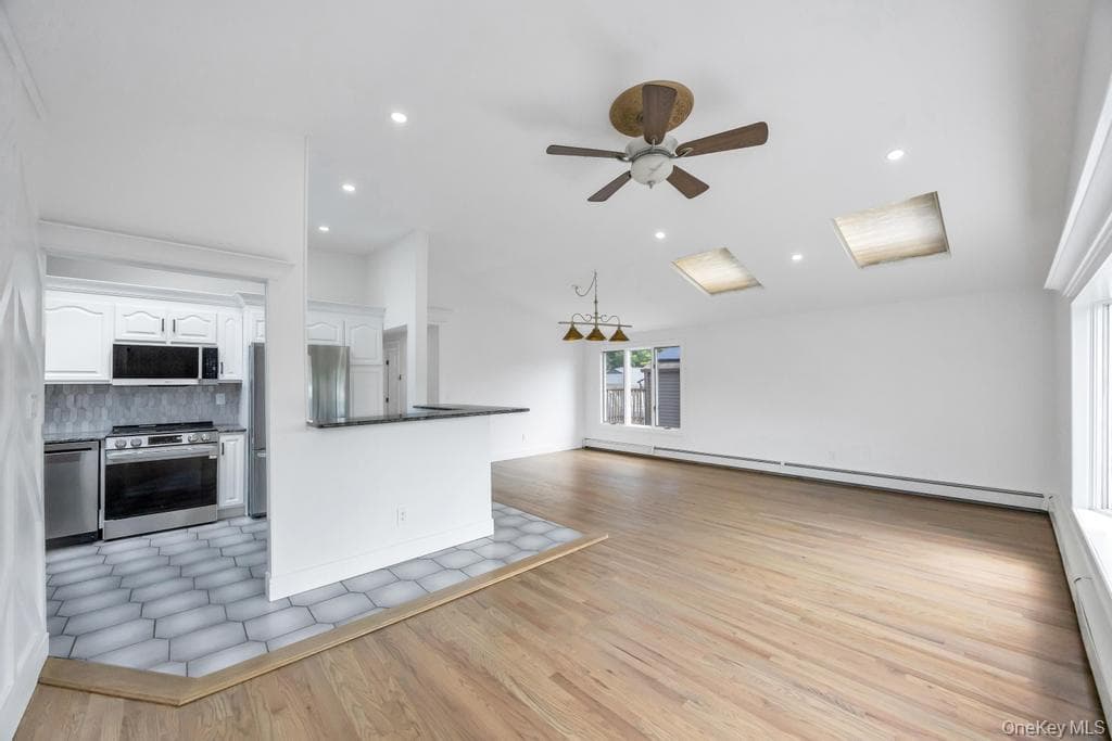 2331 Neptune Avenue thumbnail 8