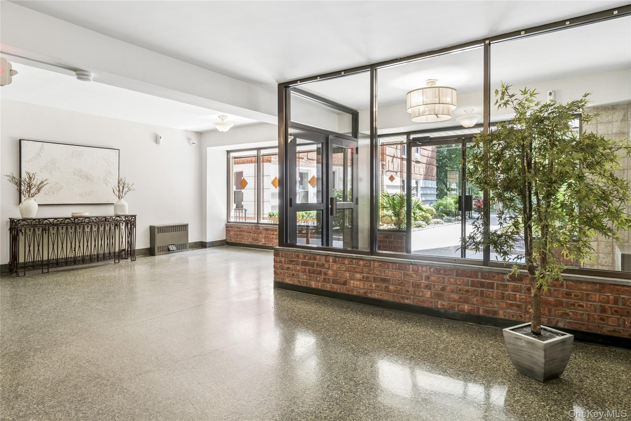 247 Parkview Avenue Unit: 3P thumbnail 2