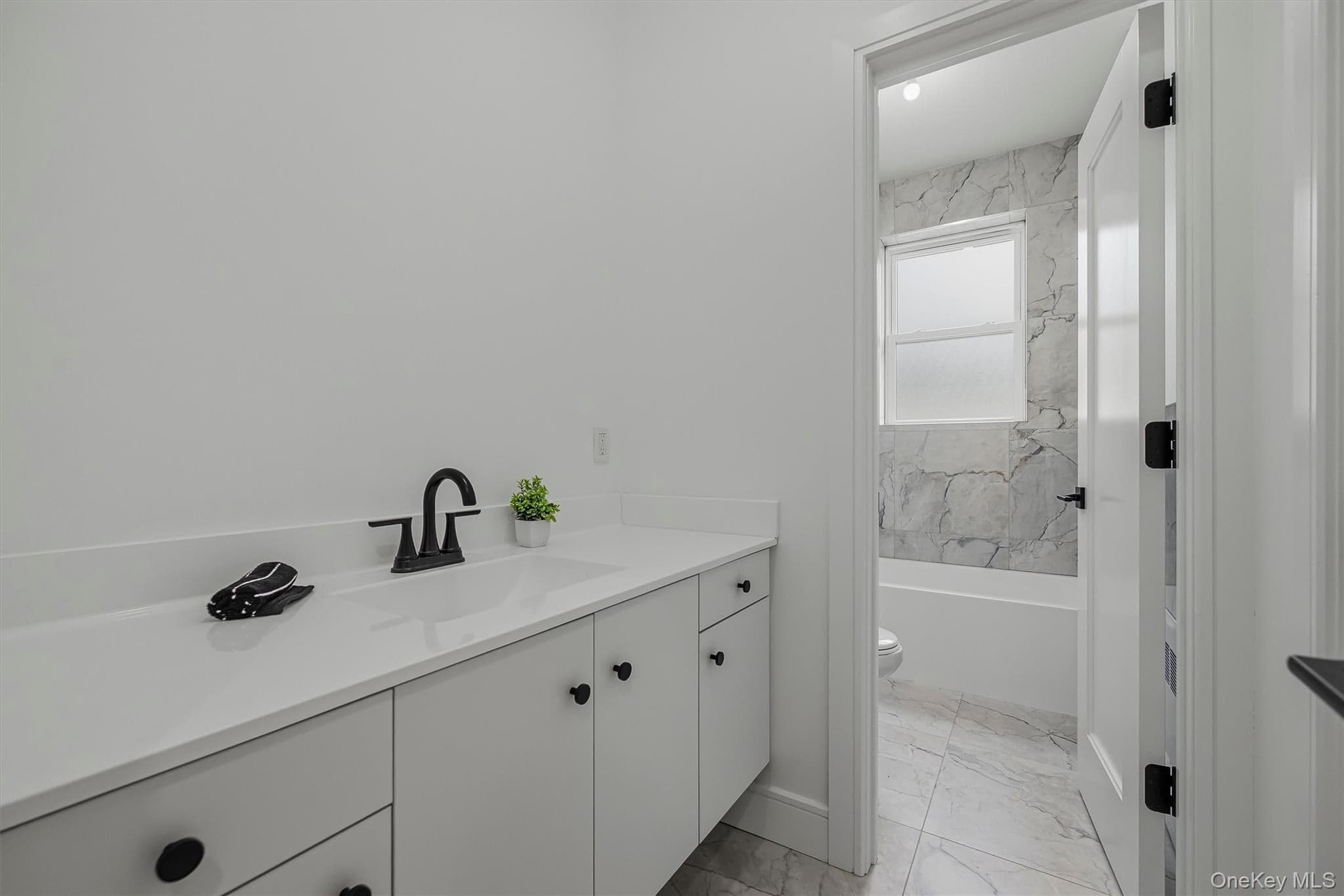 15 Treza Lane Unit: 102 thumbnail 36
