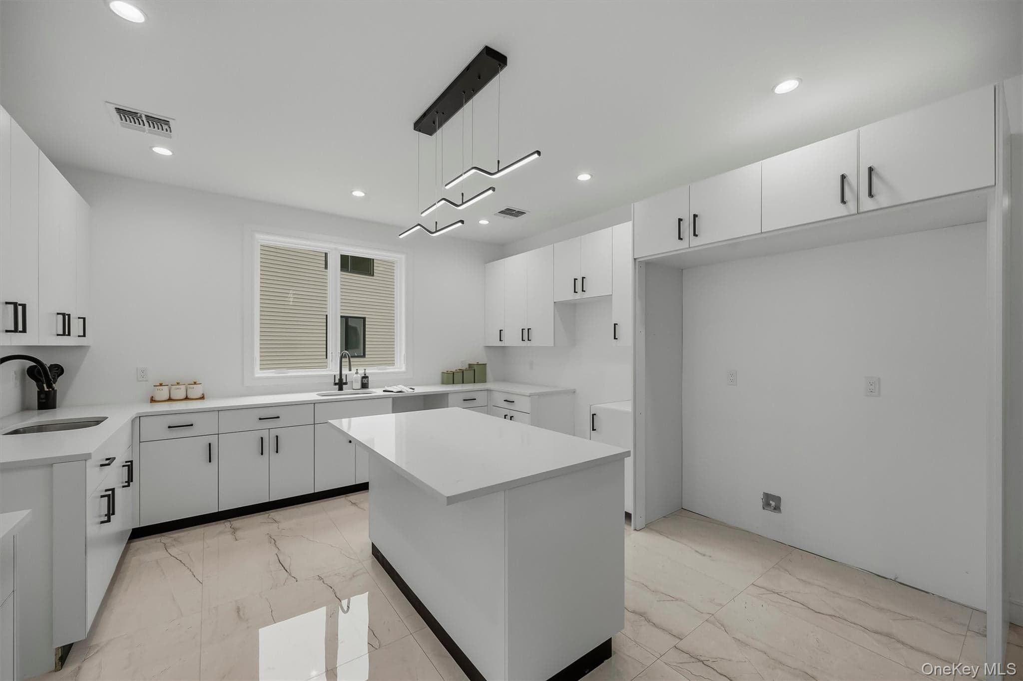 15 Treza Lane Unit: 102 thumbnail 20