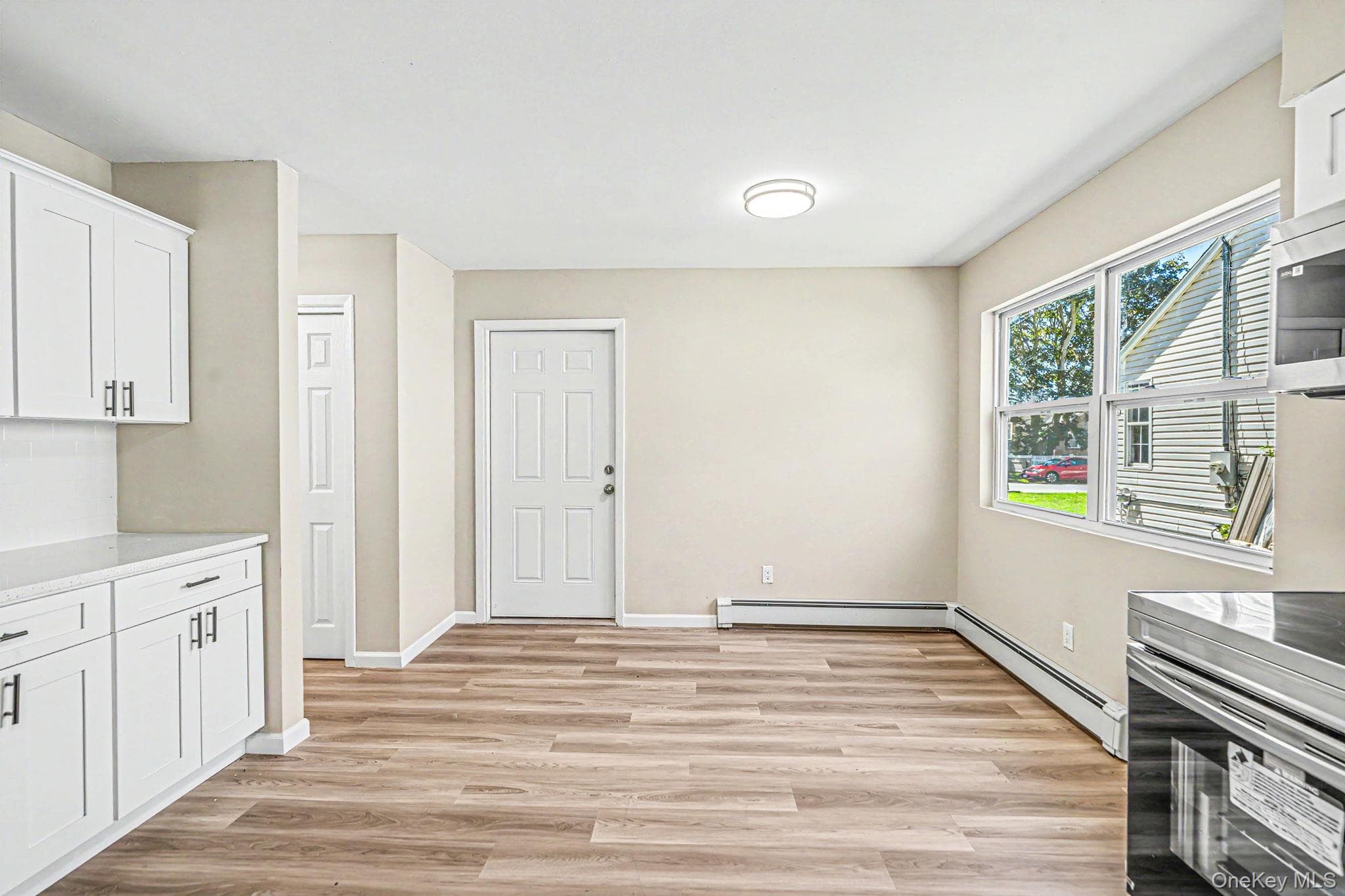 35 Lombardy Drive thumbnail 5
