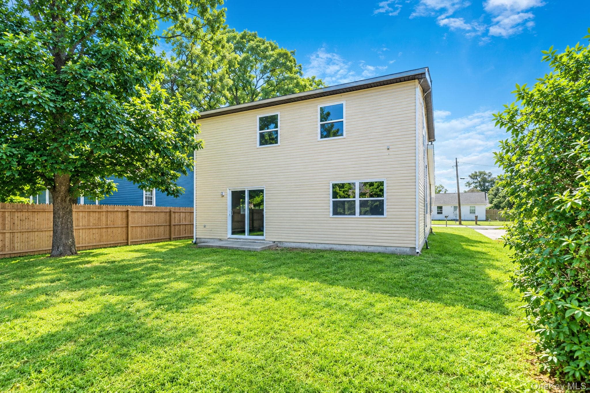 35 Lombardy Drive thumbnail 15