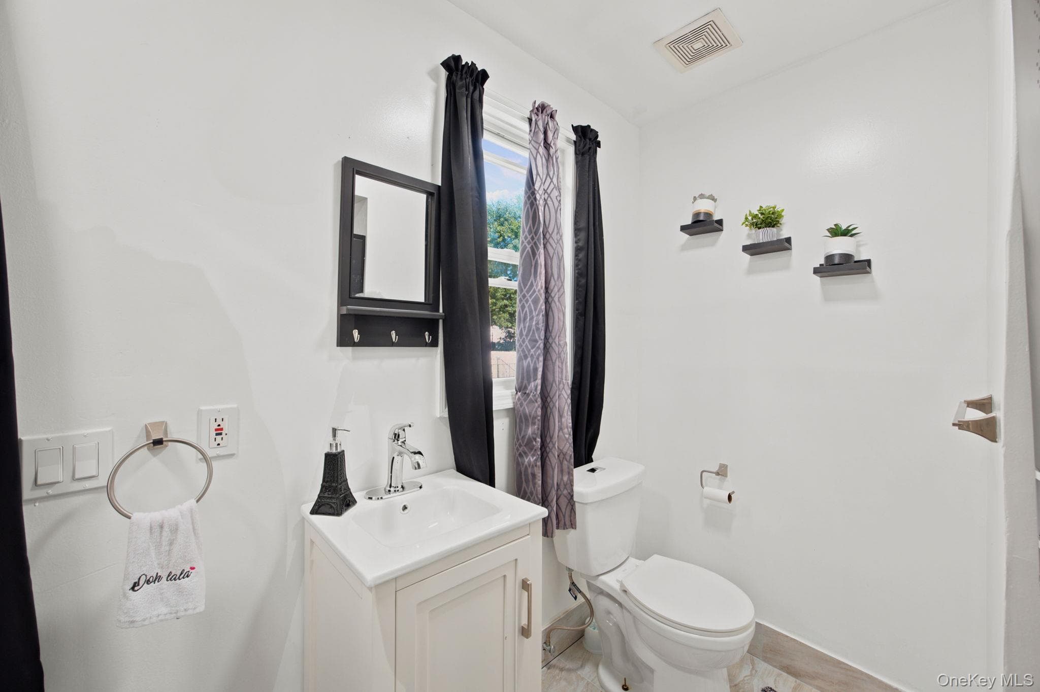 107-27 171st Street thumbnail 13