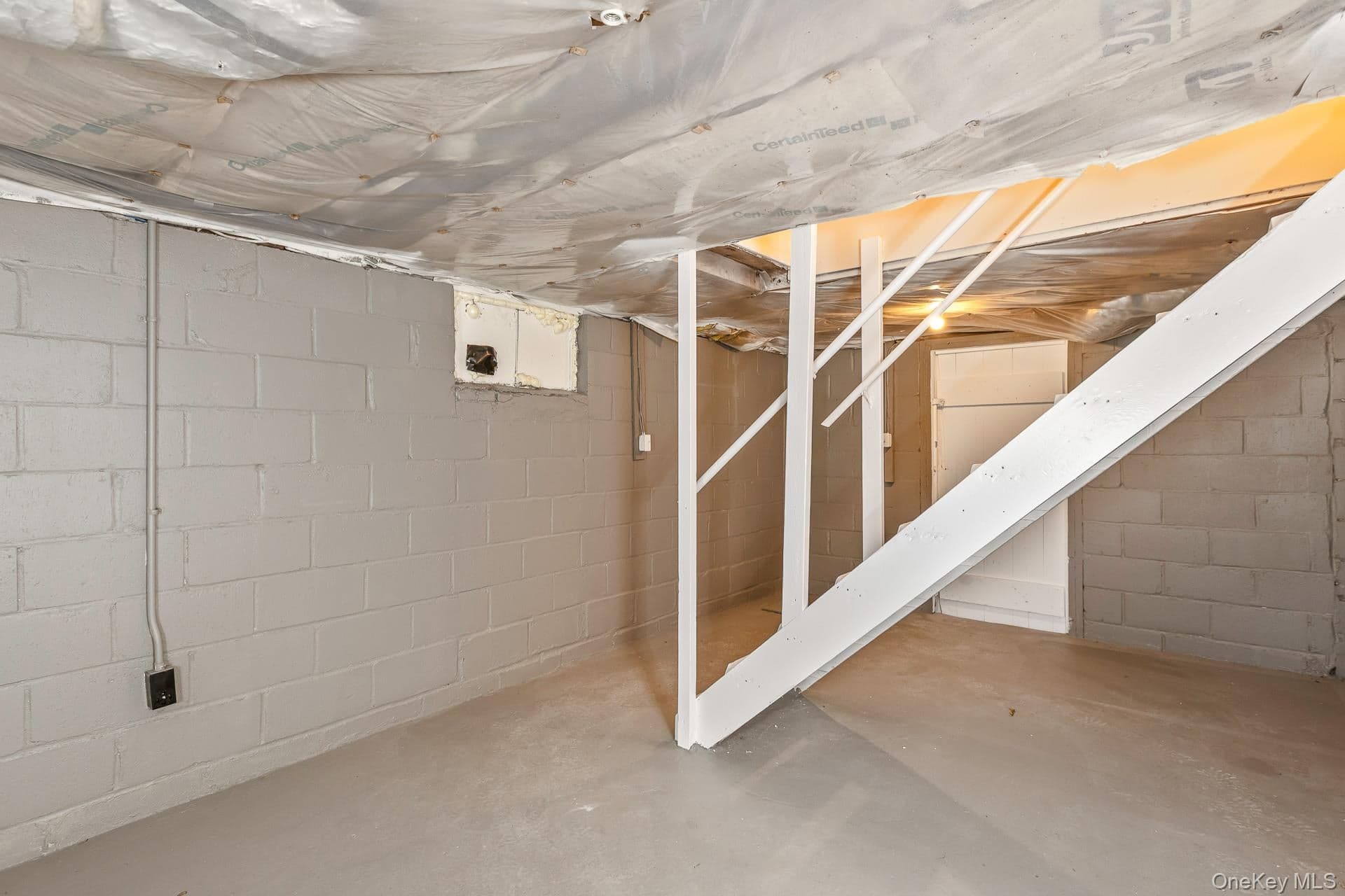 860 Flanders Road thumbnail 28