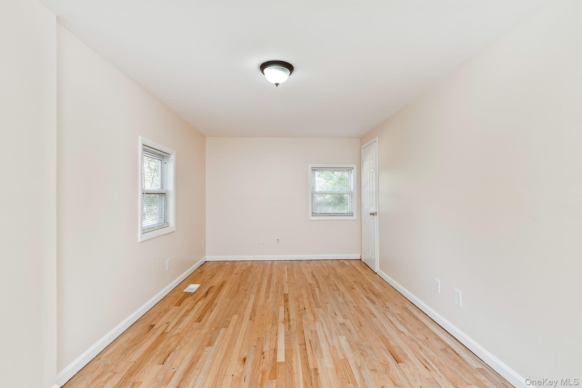860 Flanders Road thumbnail 26