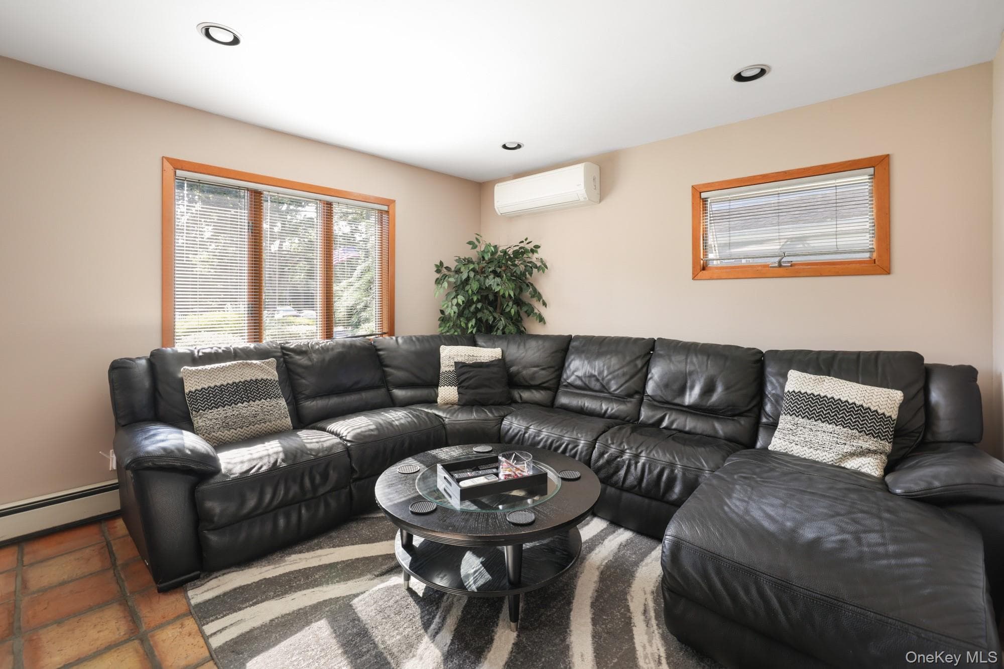 2100 North Drive thumbnail 13