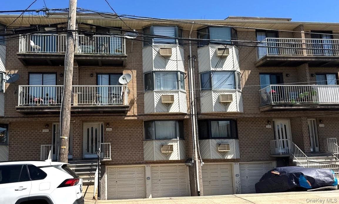 1095 E 72nd Street Unit: 10 thumbnail 2