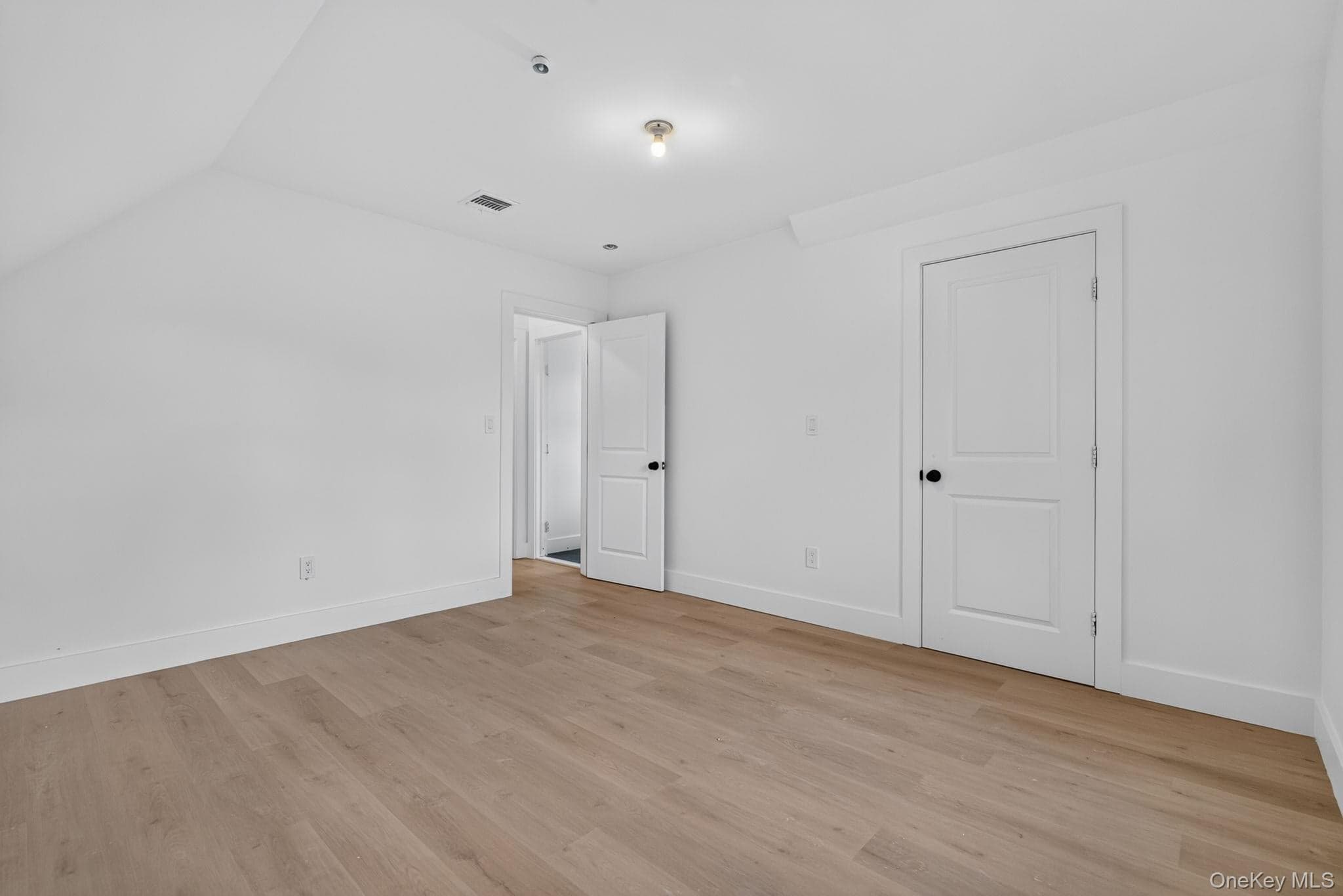 76 Poplar Street thumbnail 33