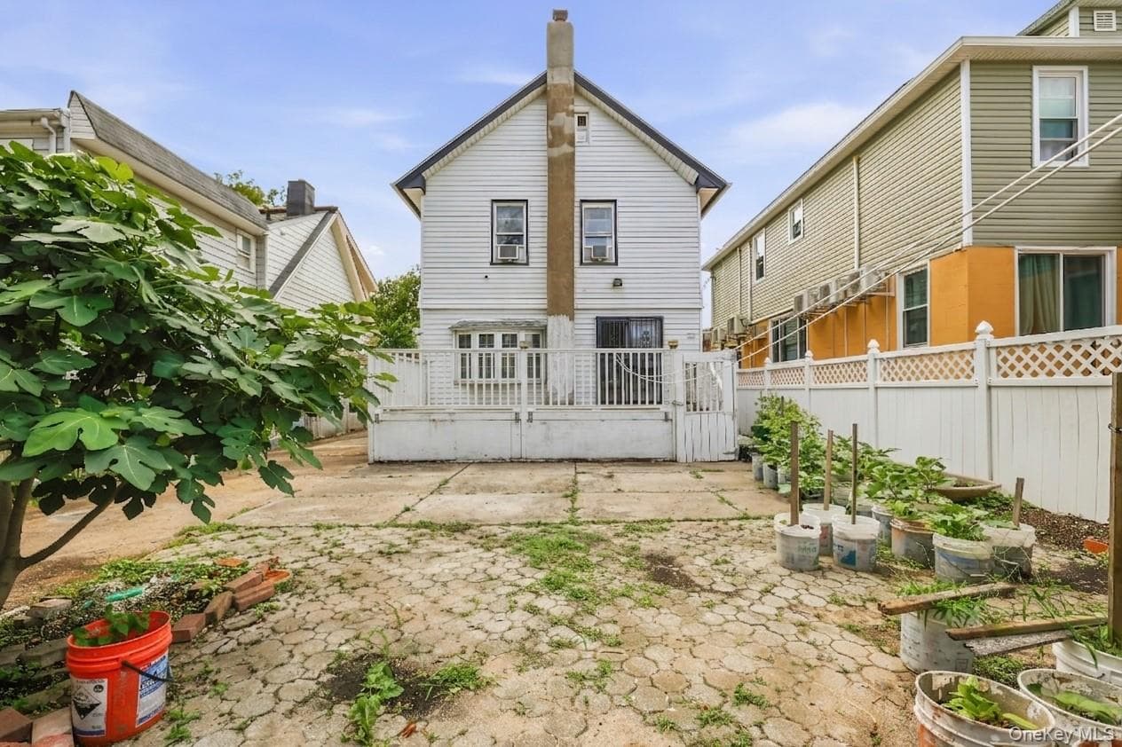 1667 E 51st Street thumbnail 26