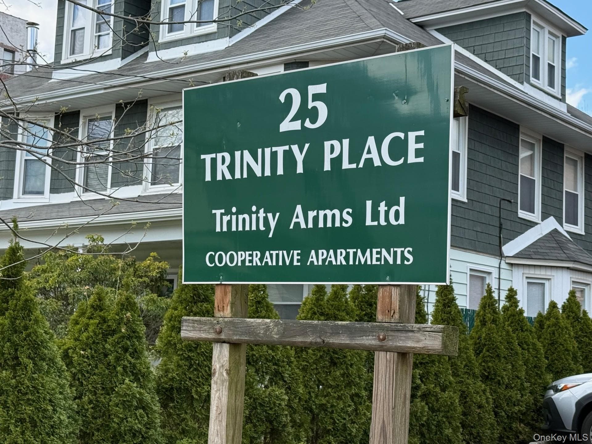 25 Trinity Place Unit: 3M thumbnail 2