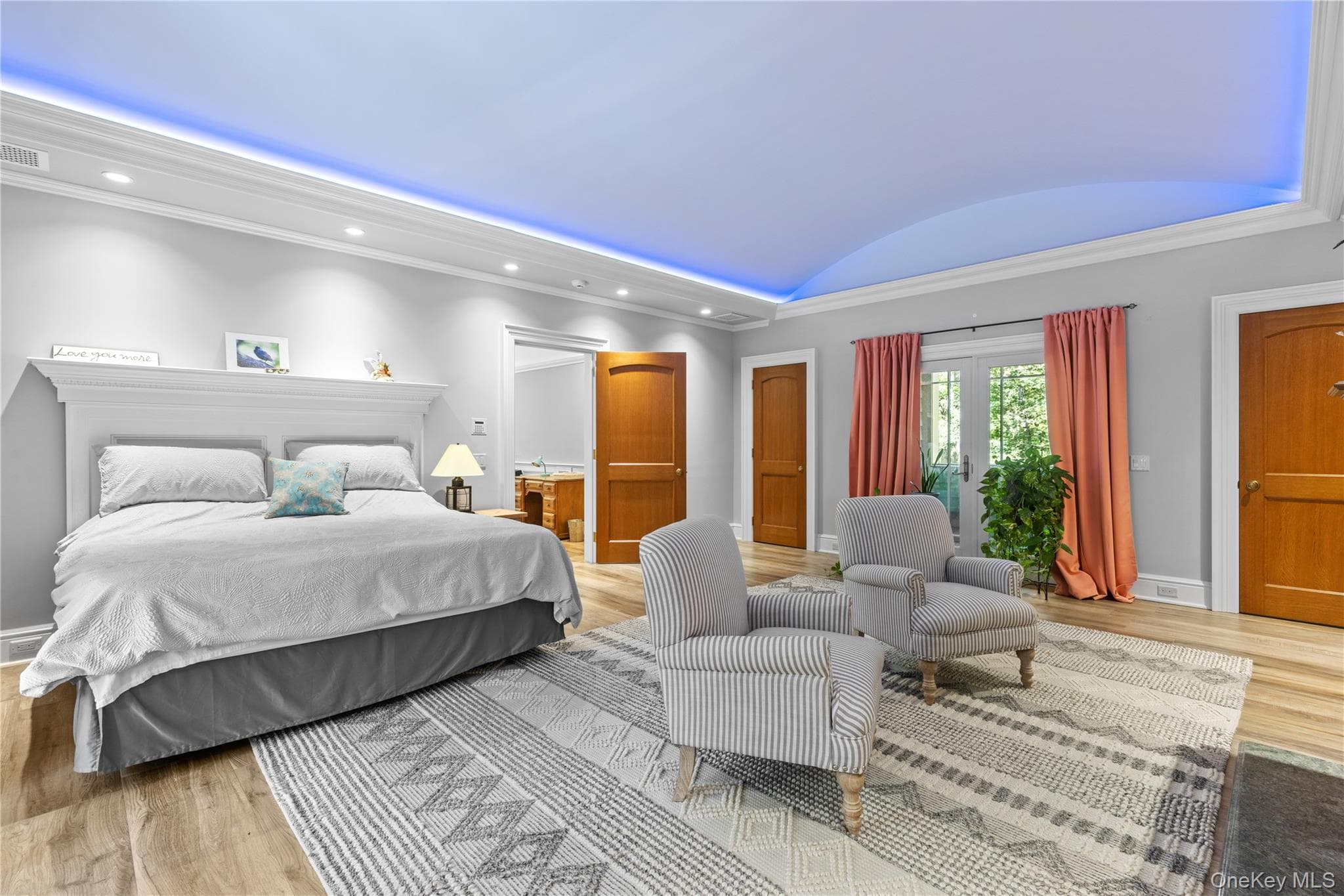 490 Wading River Road thumbnail 19