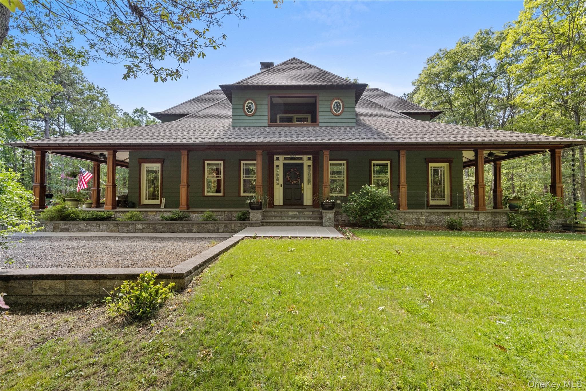 490 Wading River Road, Manorville