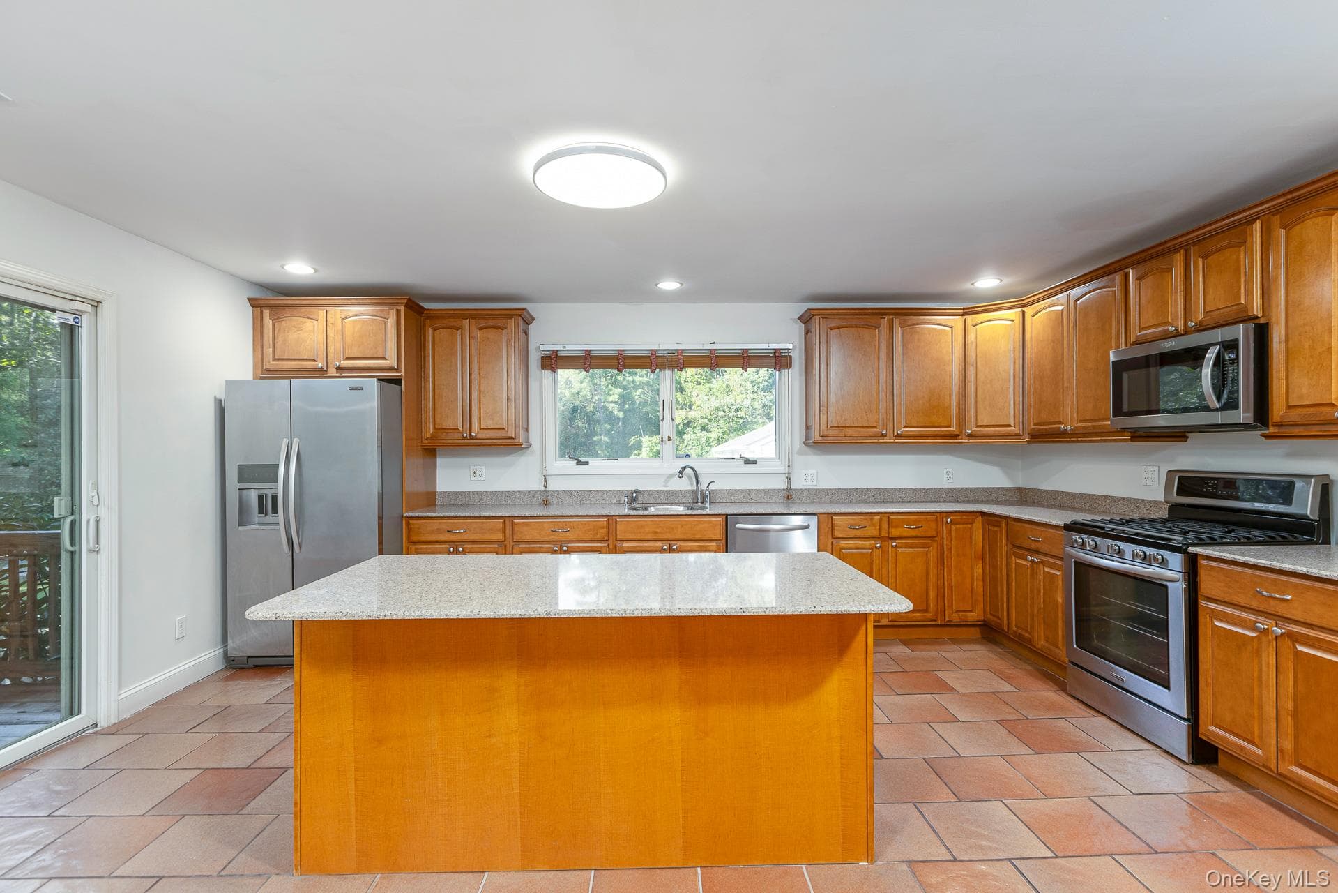37 W Woodside Avenue thumbnail 14
