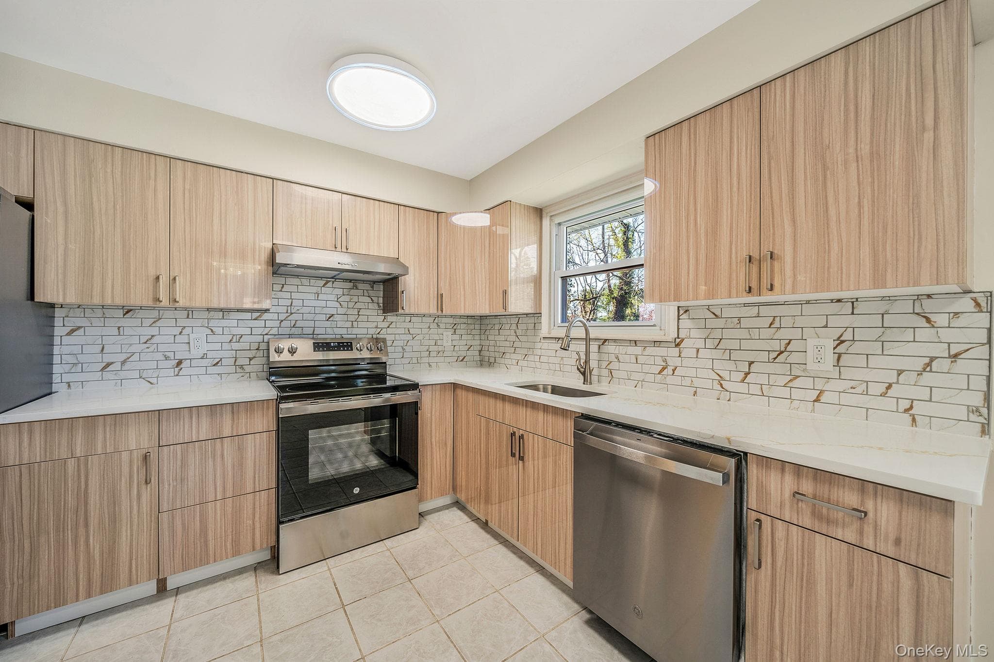 45 Roslyn Road thumbnail 11