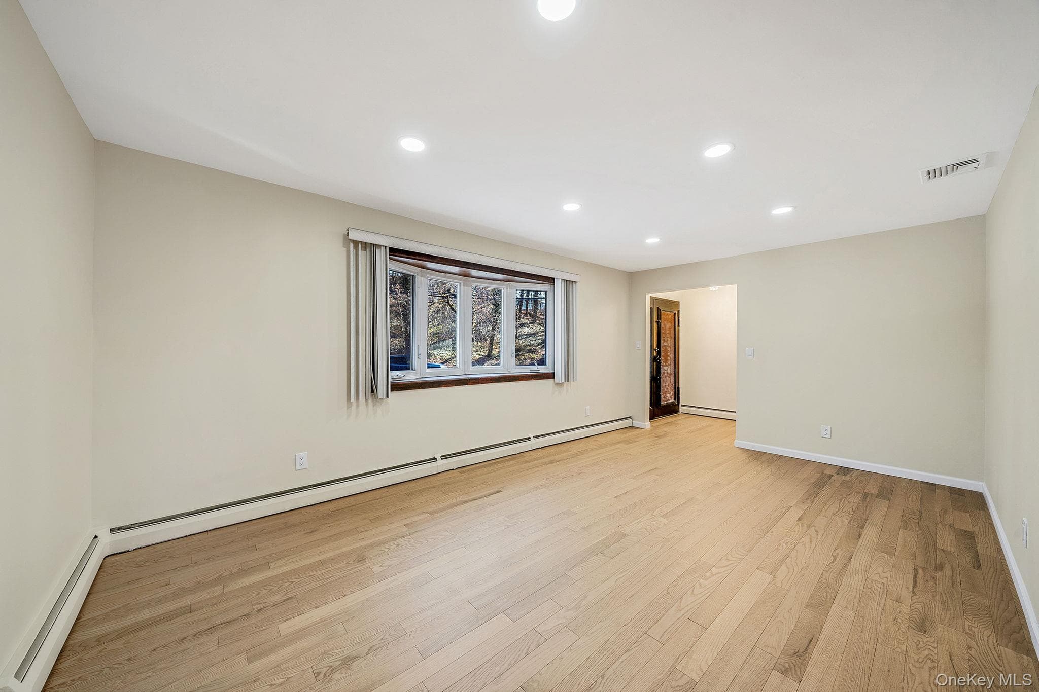 45 Roslyn Road thumbnail 7